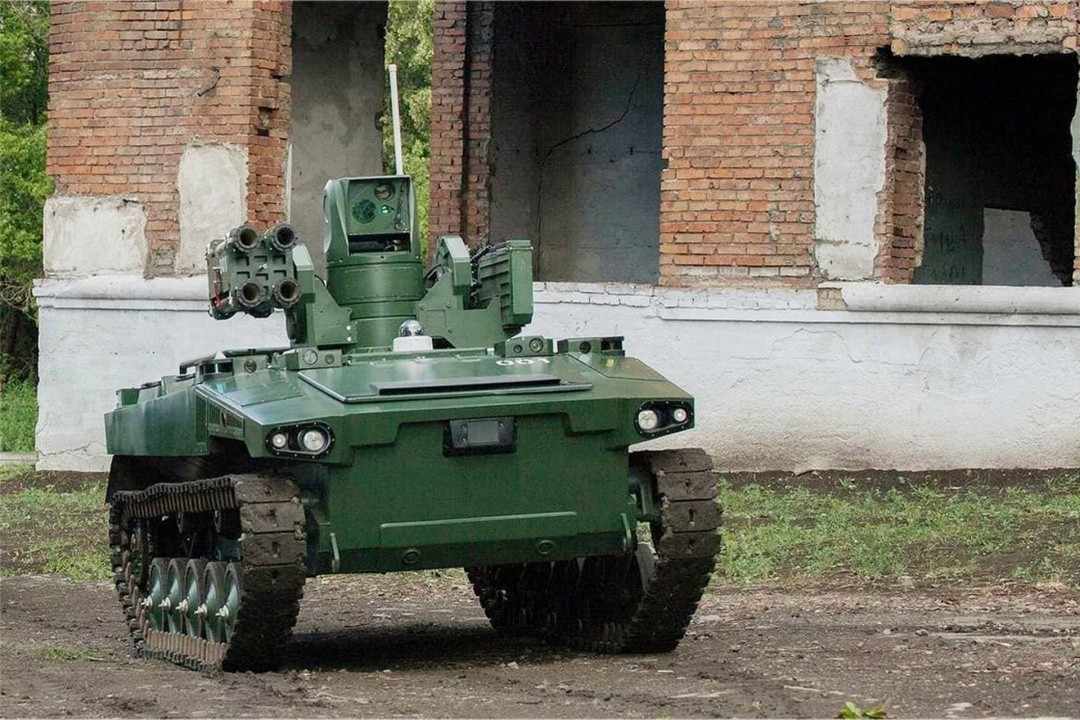 Стаття: Російські військові освоїли роботизовані комплекси для налагодження логістики на Сіверському напрямку