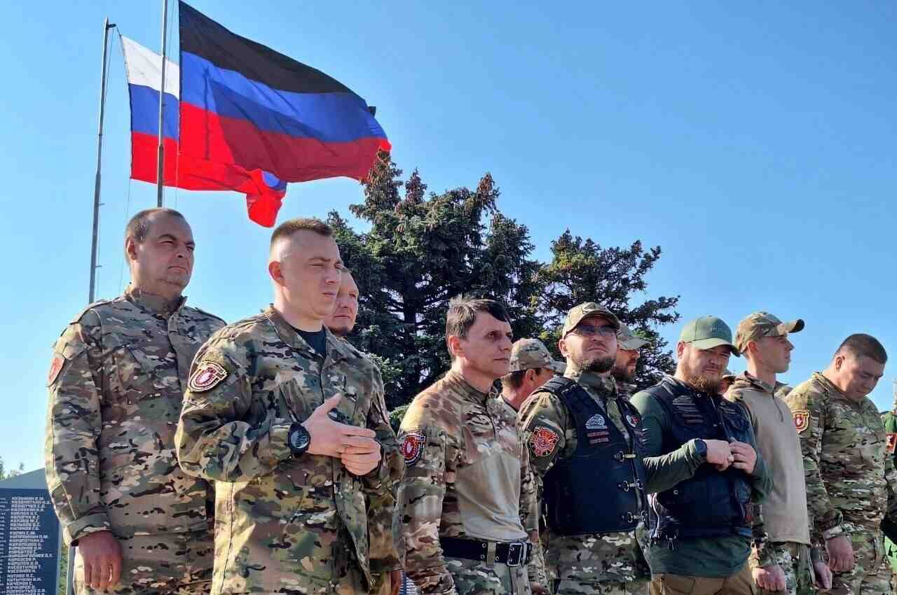 Зображення посту: Росіяни нагородили військових «СВО» під час святкування «Дня визволення Донбасу»