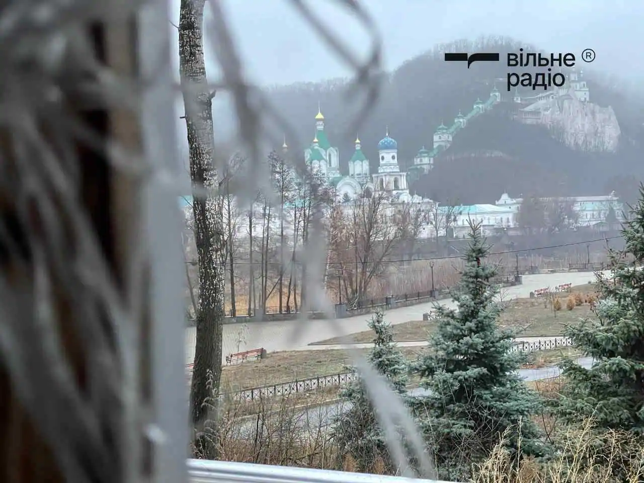 Стаття: Найскладніша зима: мешканців Святогірської громади закликають евакуюватися