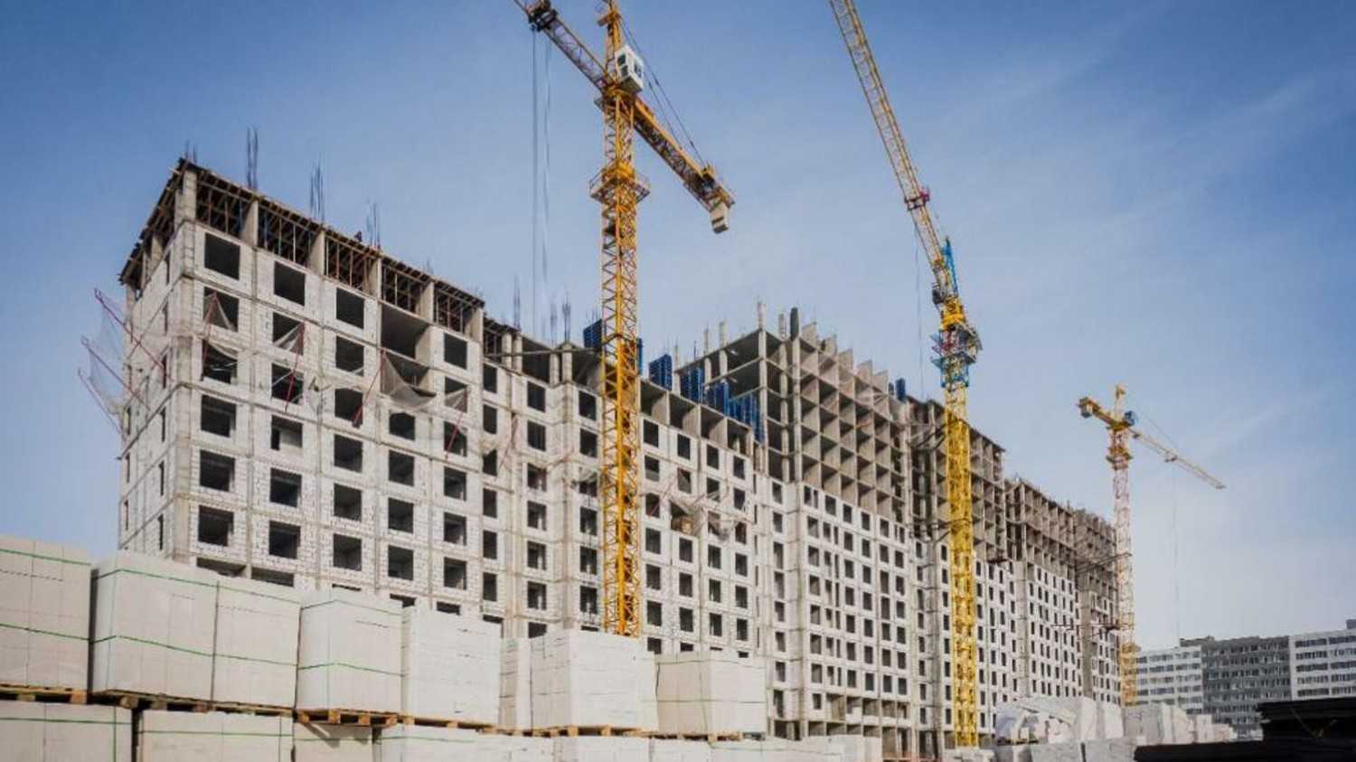 Стаття: Окупанти у Луганську розпочали будівництво ЖК після 10 років занепаду