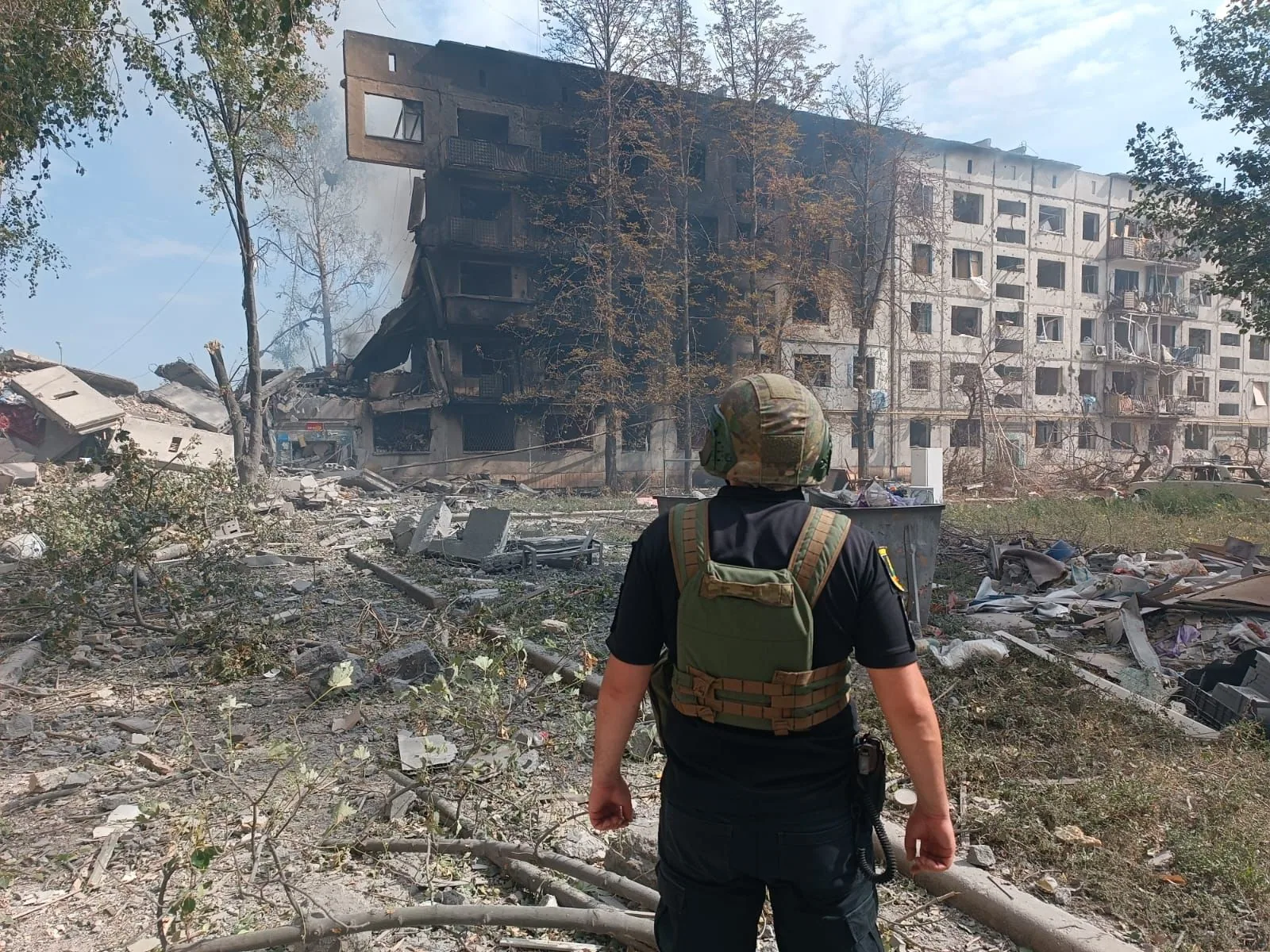 Зображення посту: У Костянтинівці після авіаудару РФ під завалами можуть залишатися четверо людей