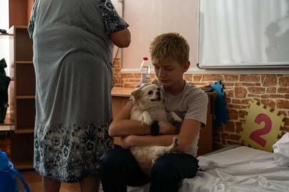 Зображення посту: Транзитний центр у Лозовій за 2 тиждні надав допомогу понад тисячі переселенців із Донеччини