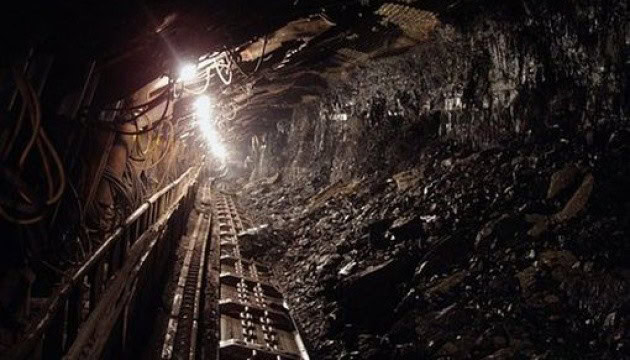 Стаття: На окупованій Луганщині п’ять шахт залишилися без зарплат: борг перевищив мільярд рублів