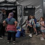 Зображення посту: «Немає куди їхати»: фоторепортаж Ліберових про евакуацію та життя переселенців у транзитних хабах