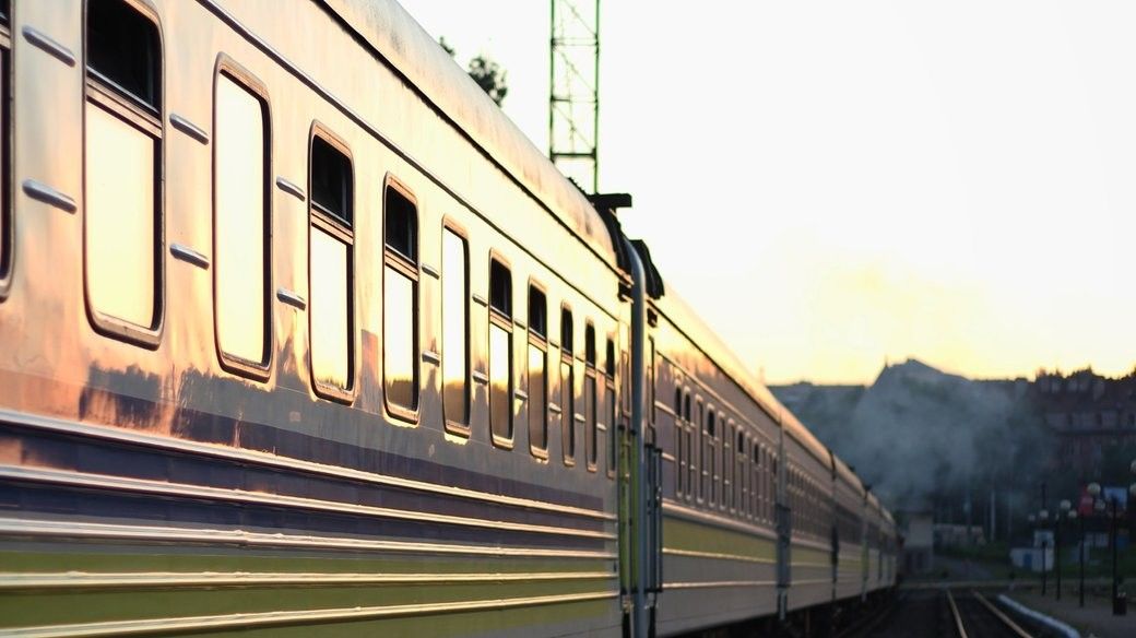 Стаття: «Укрзалізниця» попередила про затримки приміських поїздів краматорського напрямку