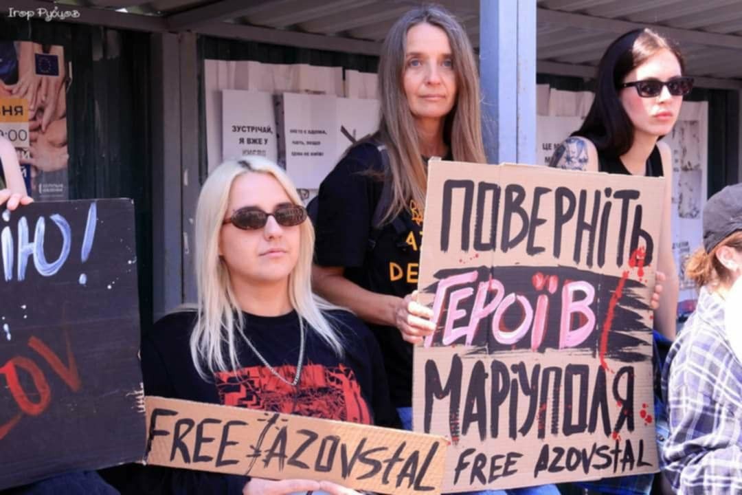 Зображення посту: «Щоденник вцілілої»: як поетеса з Маріуполя розповідає правду про війну в Україні