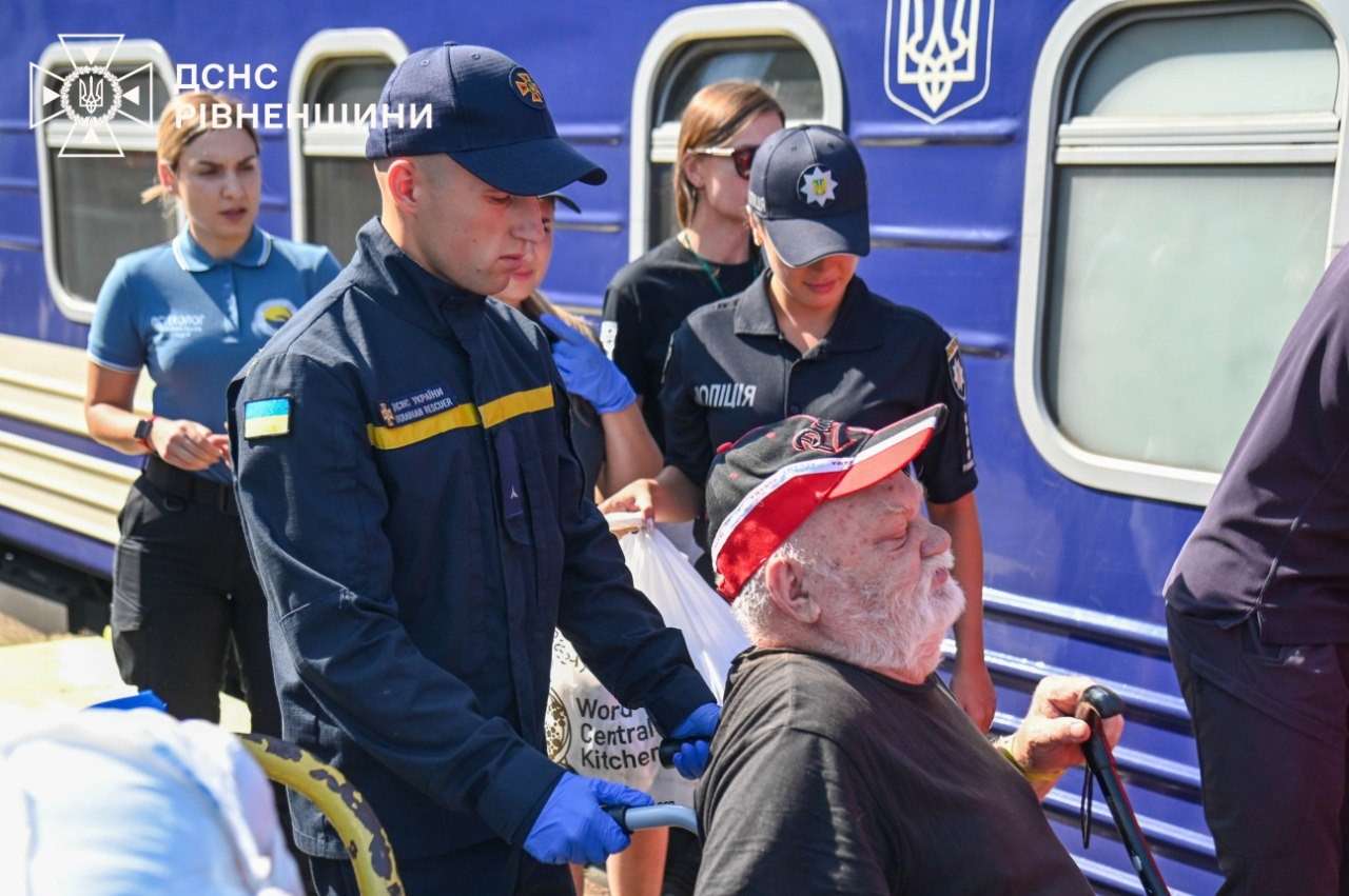 Зображення посту: Десятий евакуаційний потяг із Донеччини доставив переселенців на Рівненщину