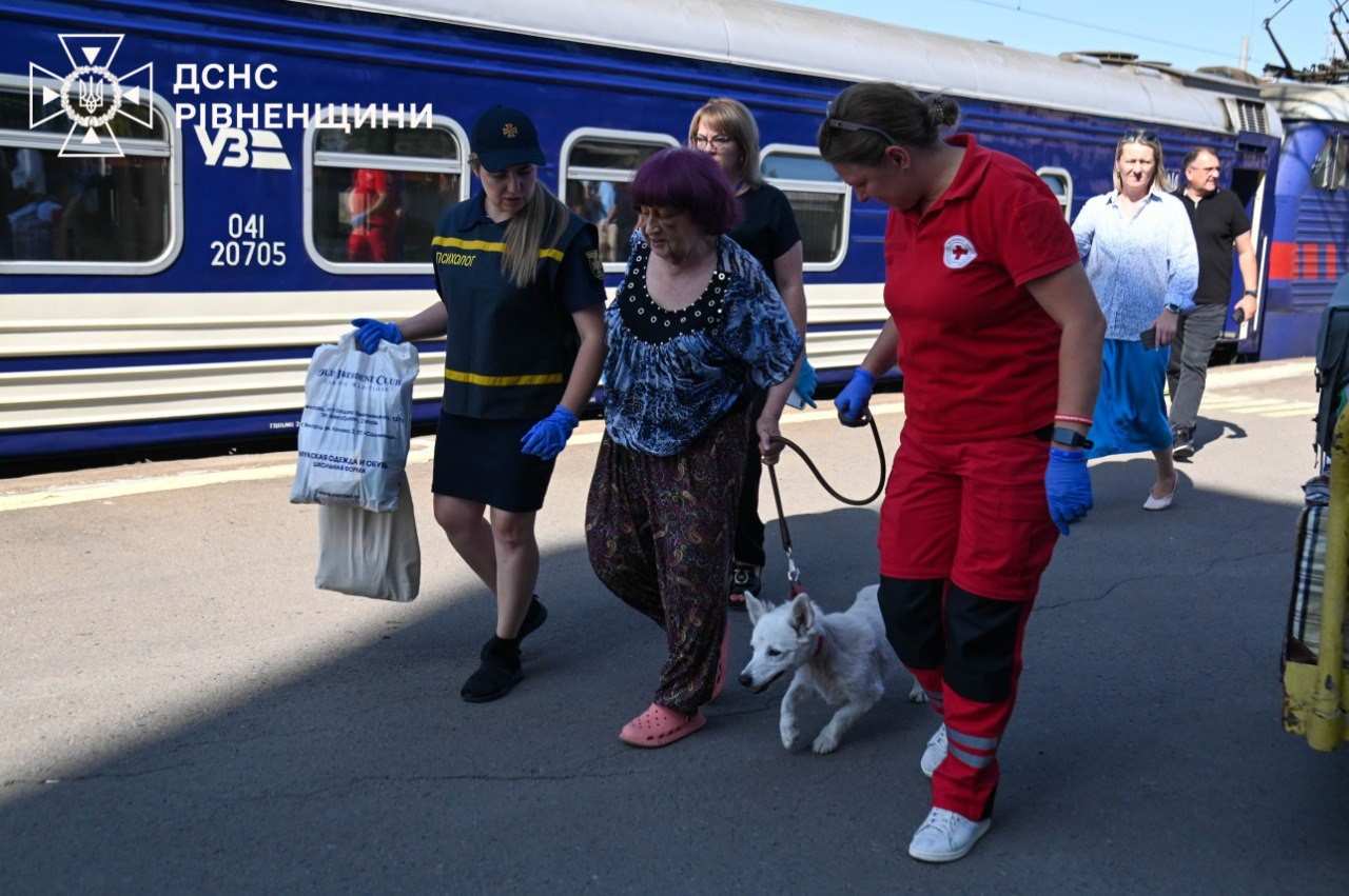Зображення посту: Десятий евакуаційний потяг із Донеччини доставив переселенців на Рівненщину