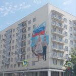 Зображення посту: У Маріуполі замінили всі українські пам’ятнки та мурали російською пропагандою