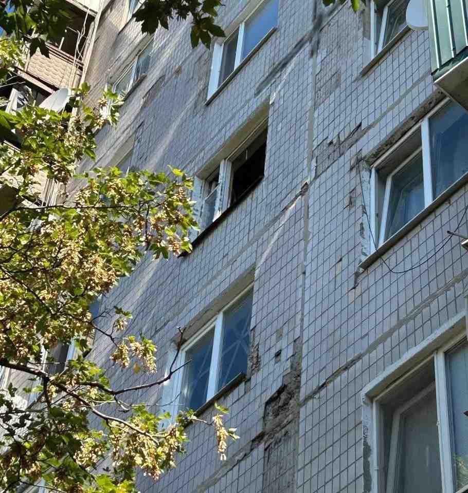 Зображення посту: Окупанти атакували Краматорськ авіабомбою: пошкоджено житлові будинки