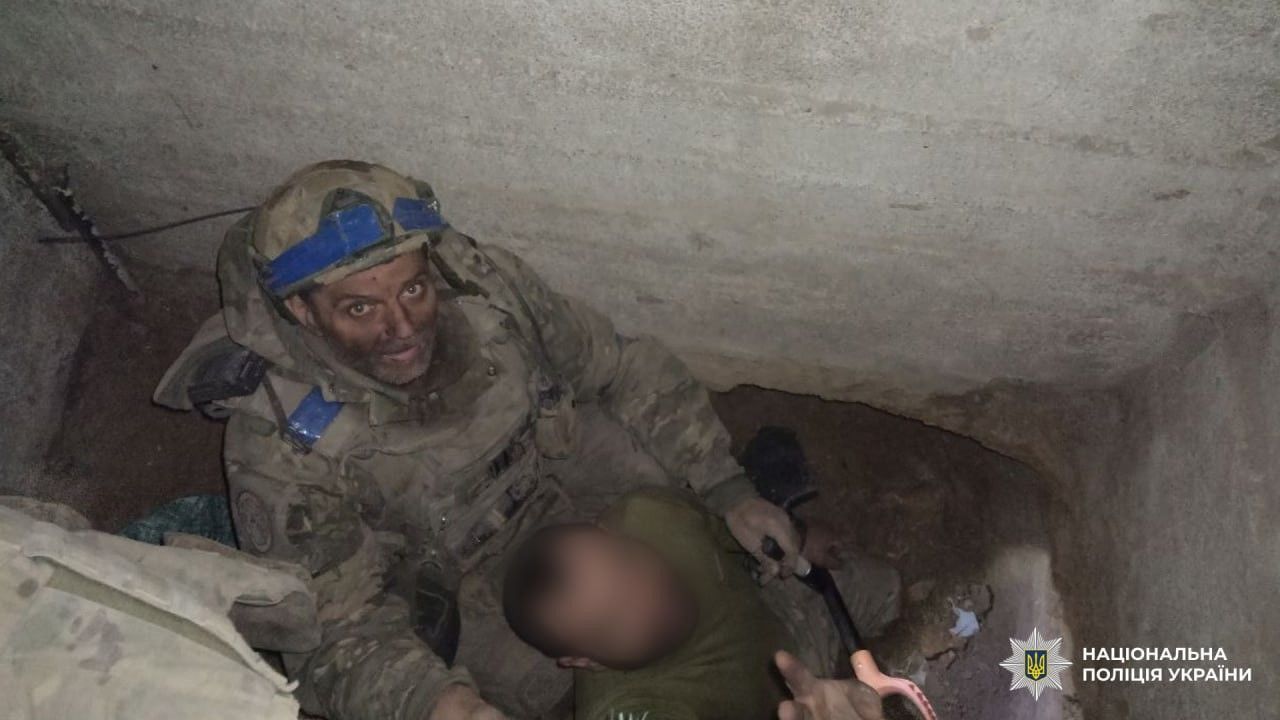 Стаття: П’ятеро поліцейських 56 днів утримували позицію біля Торецька
