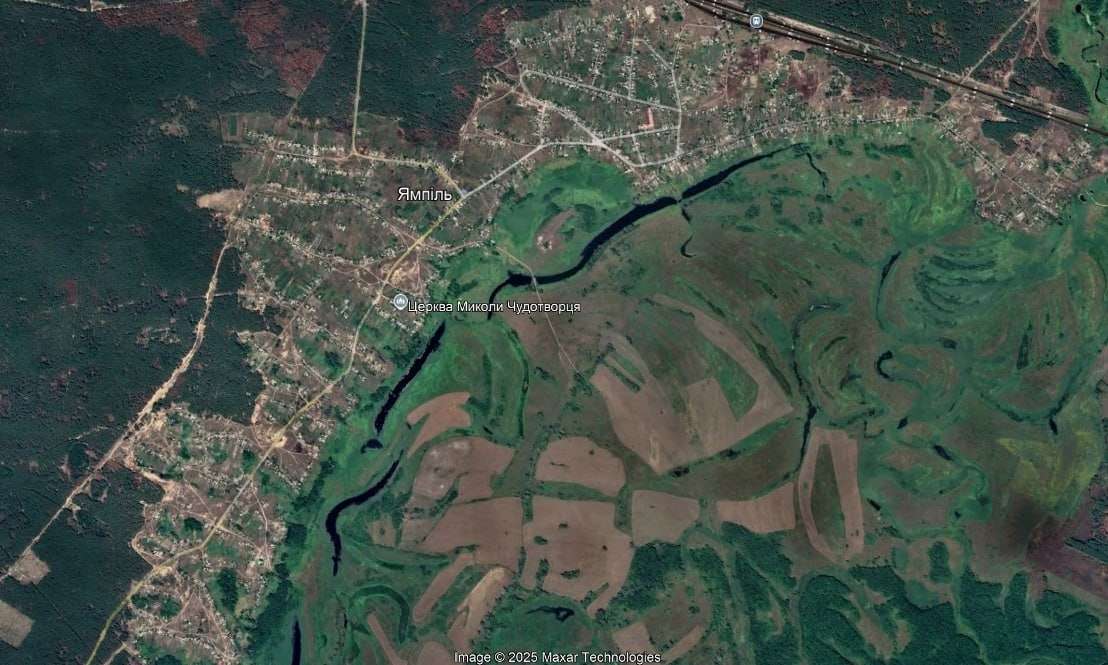 Стаття: Сили оборони виявили російських солдатів у цивільному одязі, які намагалися зайти до Ямполя