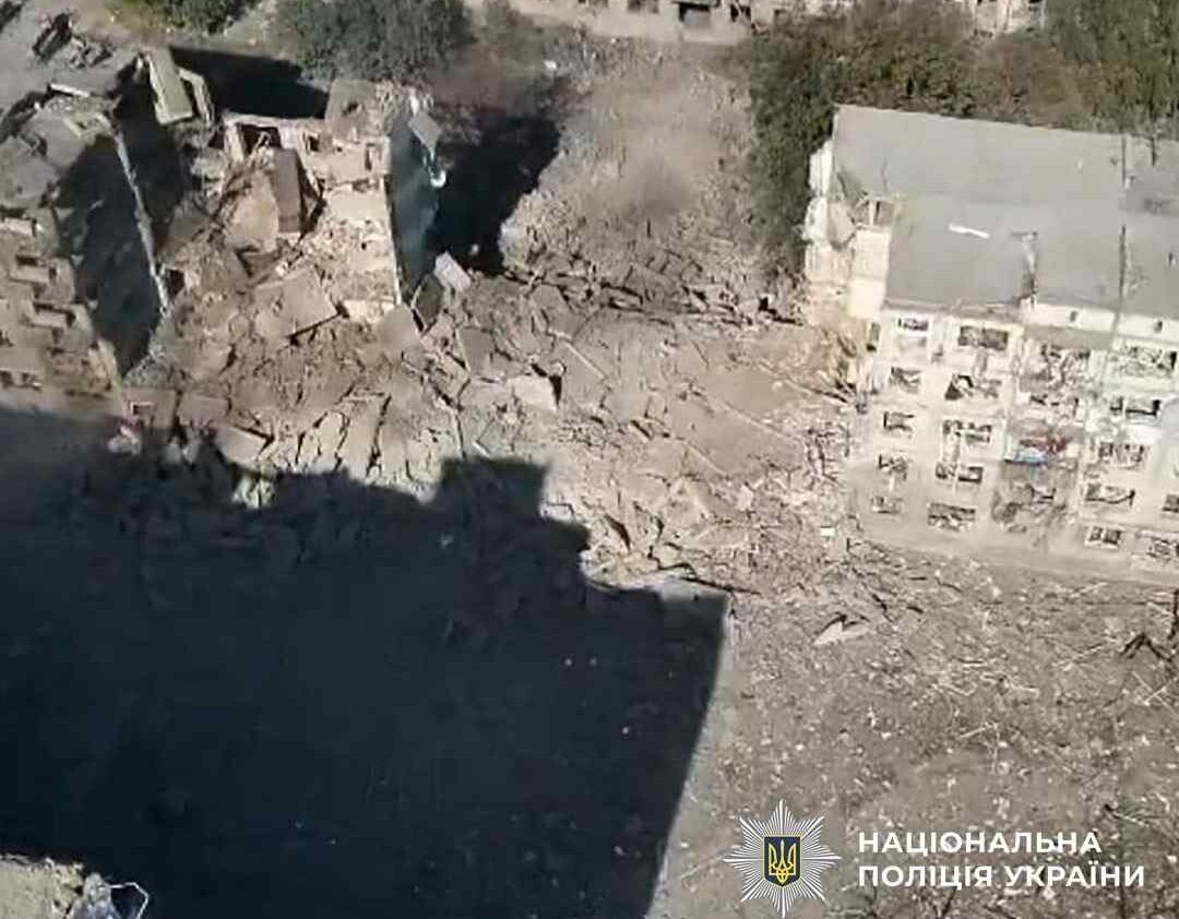 Зображення посту: КАБ-1000 по Костянтинівці та атаки дронами по автобусу: окупанти обстріляли Донеччину 32 рази за добу