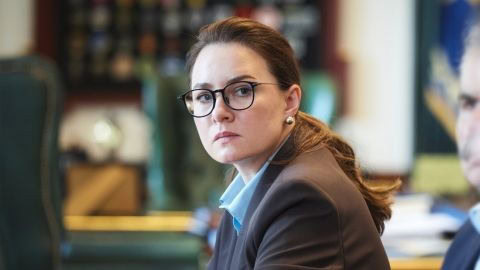 Стаття: Свириденко: на ключових дорогах Донеччини з’являться антидронові сітки