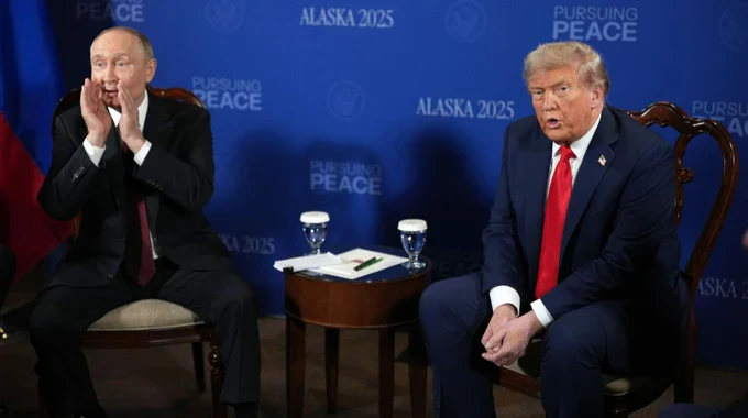 Стаття: Угорщина готує зустріч Трампа і Путіна в Будапешті