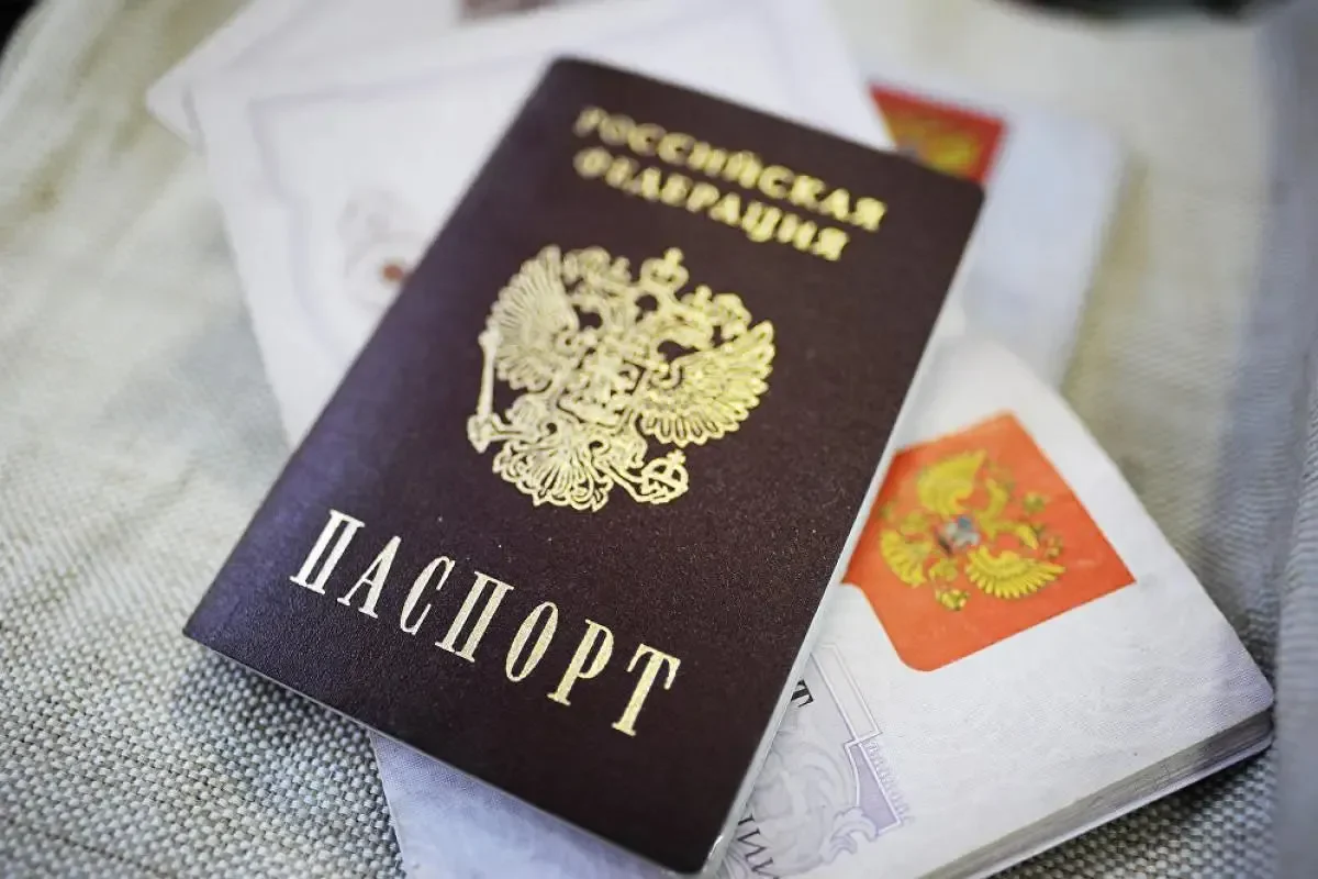 Стаття: На окупованих територіях загарбники почали перевіряти людей без російських паспортів прямо на роботі