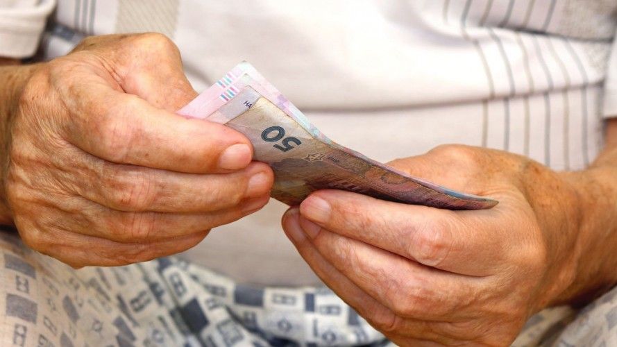 Стаття: Ідентифікація пенсіонерів з окупованих територій і за кордоном: як зберегти пенсію