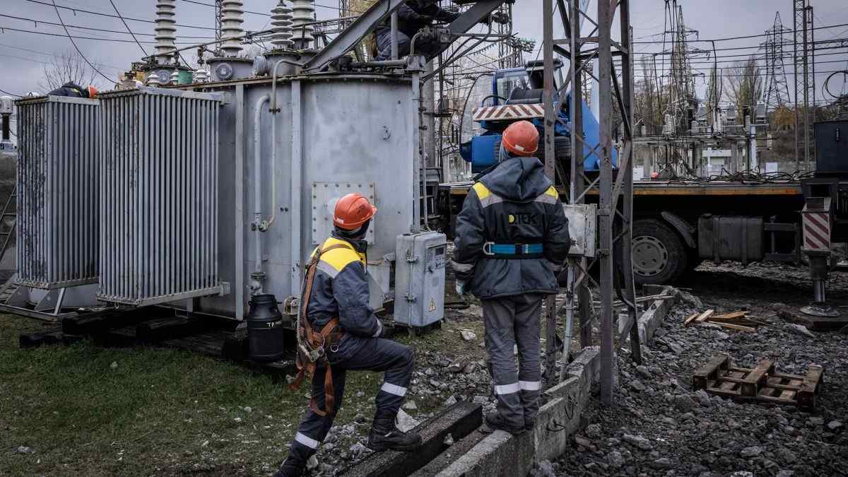 Зображення посту: Унаслідок обстрілу Донеччина частково знеструмлена: тривають ремонтні роботи