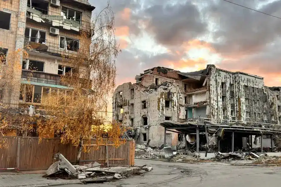 Стаття: Українські військові зачистили центр Покровська та взяли під контроль залізничне сполучення