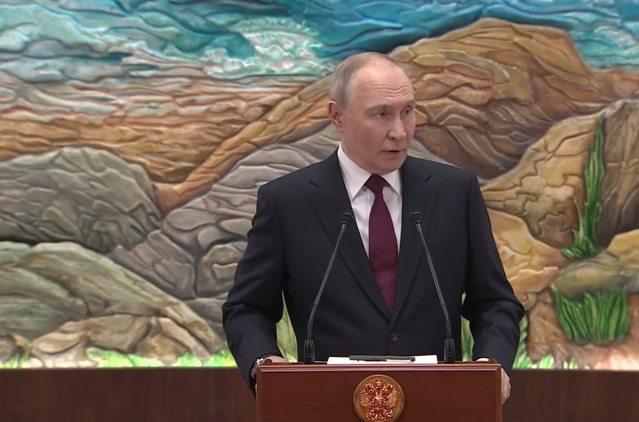 Стаття: Путін: «Бойові дії припиняться, коли війська України підуть»