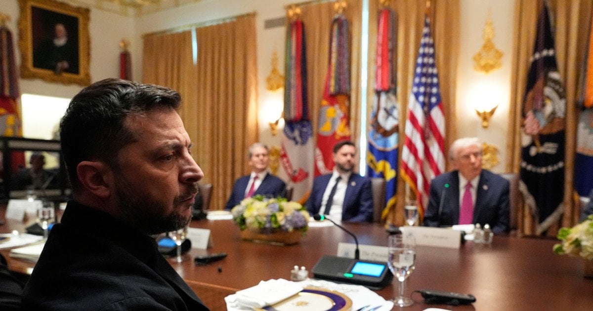 Стаття: «Зараз один з найважчих моментів нашої історії»: Зеленський звернувся до українців на тлі новин про мирний план США та Росії