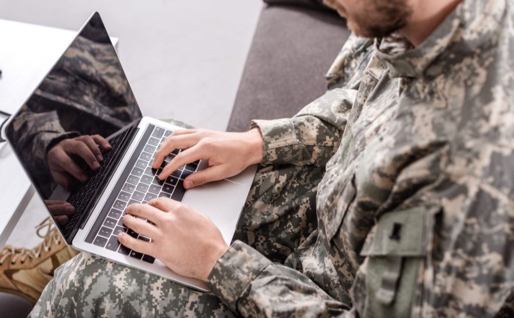 Стаття: З 24 листопада стартувала програма житлових ваучерів для переселенців зі статусом учасників бойових дій