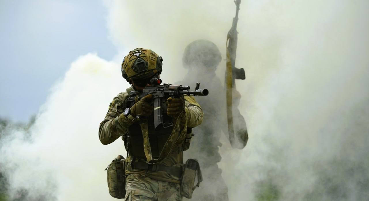 Стаття: У Серебрянському лісництві американський доброволець у складі ЗСУ захопив у полон чотирьох військових РФ