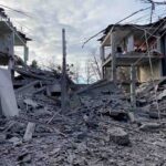 Зображення посту: Росіяни зруйнували авіаударами дві школи у Слов’янську