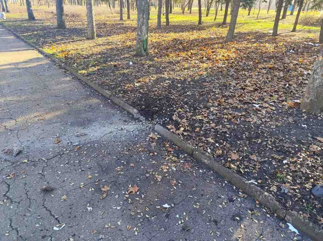 Зображення посту: У Краматорську російські дрони вдарили по парку та житловому будинку