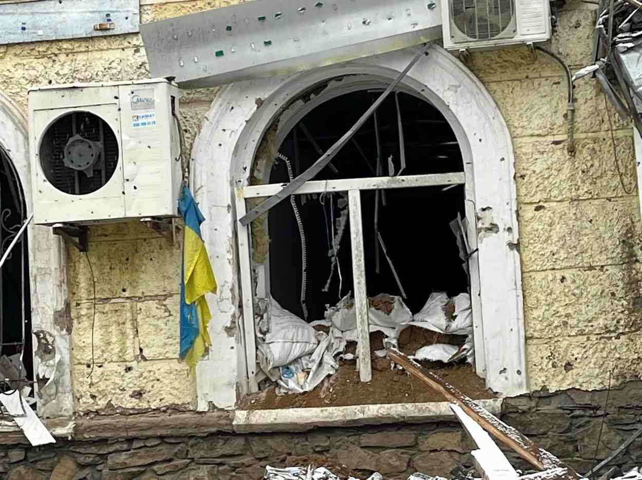 Стаття: Сили оборони відійшли із Сіверська на запасні позиції та стримують РФ у місті дронами