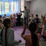 Зображення посту: «Моя найбільша мрія — щоб повернувся тато і… ніколи не закінчувались цукерки»: хто виконує новорічні бажання українських дітей