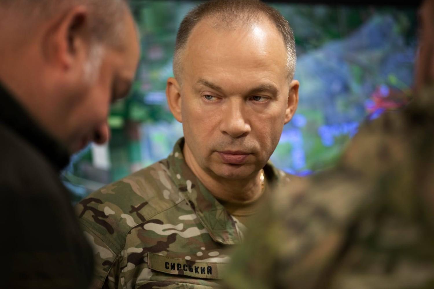 Стаття: Сирський: ЗСУ утримують північну частину Покровська