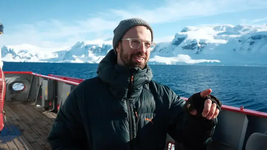 Стаття: Росіян обурила українська мова у фільмі Антона Птушкіна «Антарктида»