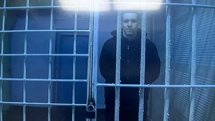 Стаття: Засуджений у РФ на 20 років боєць «Азову» зник після судового засідання: апеляцію не розглядають уже рік