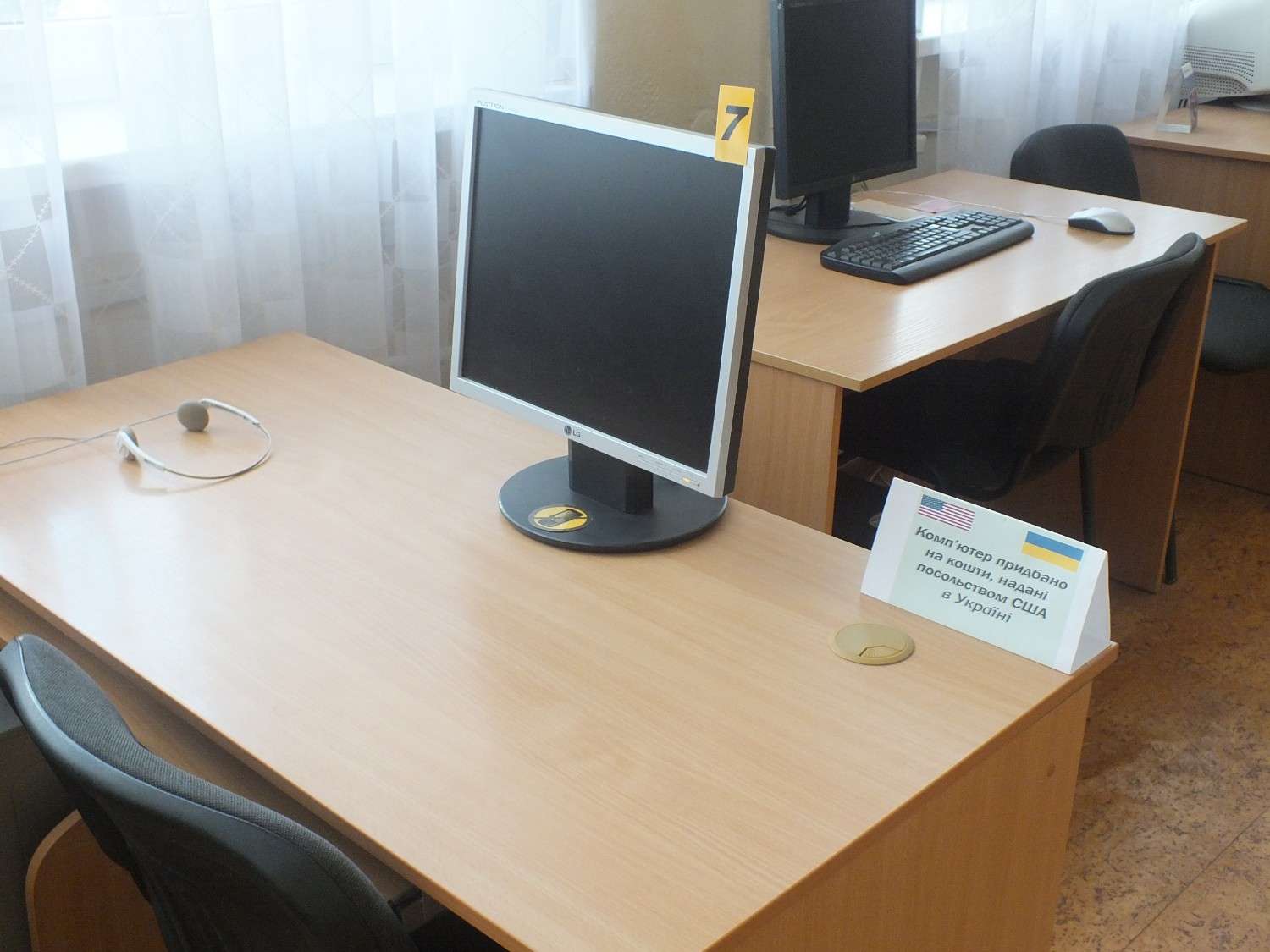 Зображення посту: Зберігає ідентичність та створює новий культурний простір. Як працює двічі релокована Луганська обласна наукова бібліотека