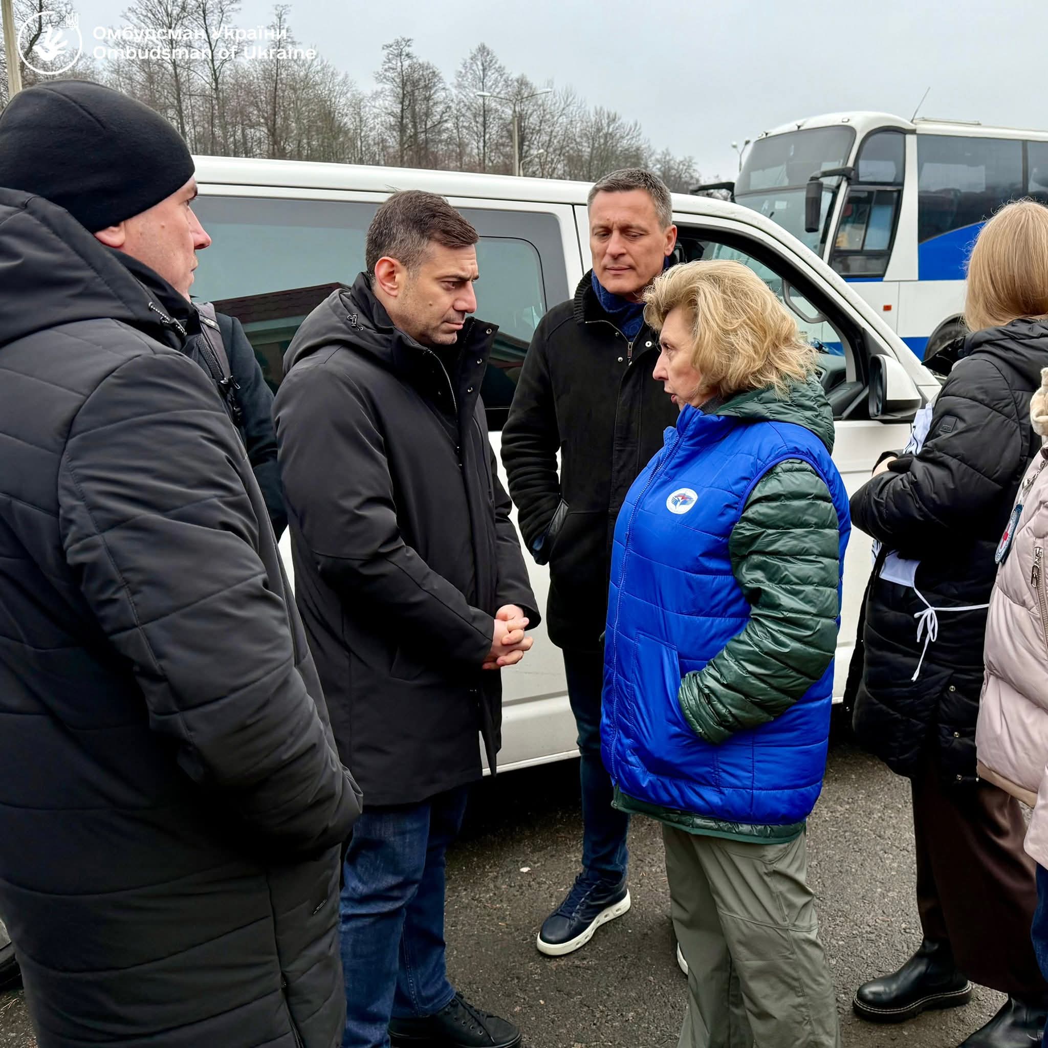 Стаття: Україна передала 2000 посилок полоненим і повернула 45 людей