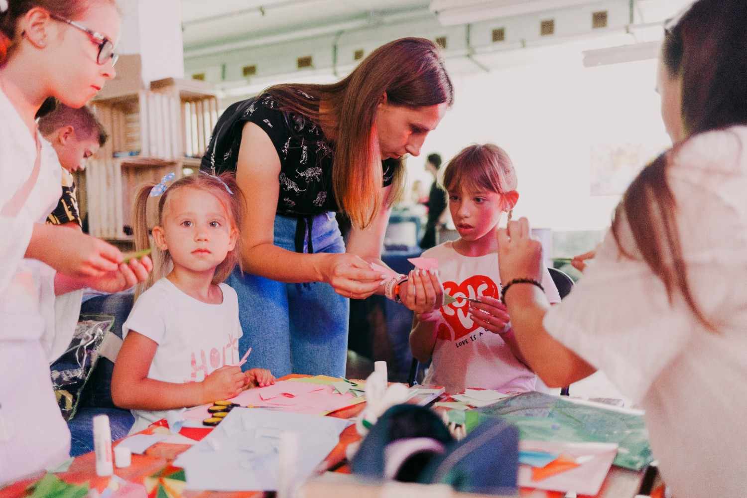 Зображення посту: Зберігає ідентичність та створює новий культурний простір. Як працює двічі релокована Луганська обласна наукова бібліотека