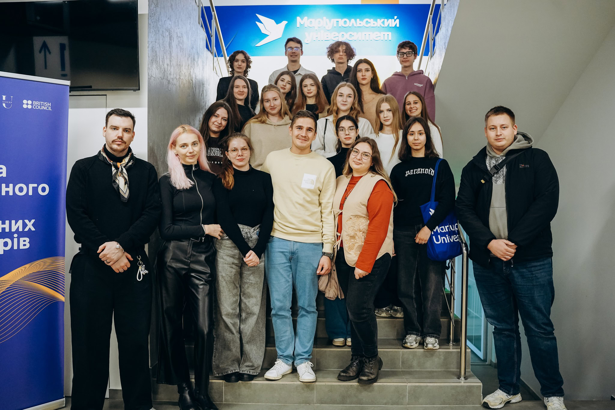 Зображення посту: «З тобою все нормально, ти адаптувався». Захисник Маріуполя Сергій Яровий зустрічається з рідними тих, хто досі в неволі