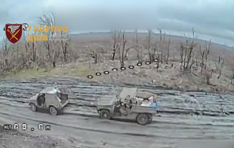 Зображення посту: Під Покровськом знищили новий логістичний автомобіль РФ, який росіяни почали постачати на фронт