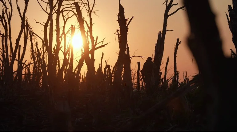 Стаття: Документальний фільм «2000 метрів до Андріївки» увійшов до короткого списку претендентів на «Оскар-2026»