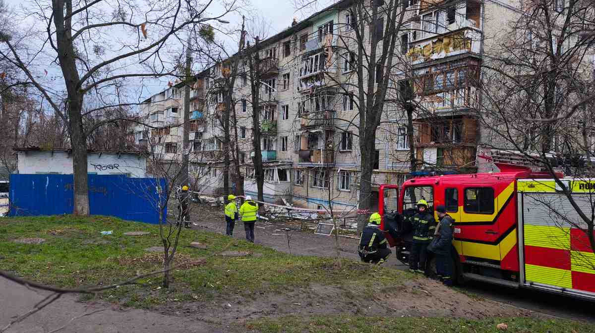 Стаття: Росія здійснила масований комбінований обстріл України понад 600 дронами та десятками ракет: є загиблі