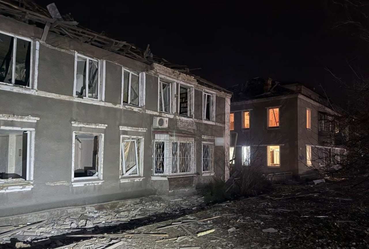 Зображення посту: Після удару по житловому будинку у Слов’янську в лікарні залишаються троє постраждалих