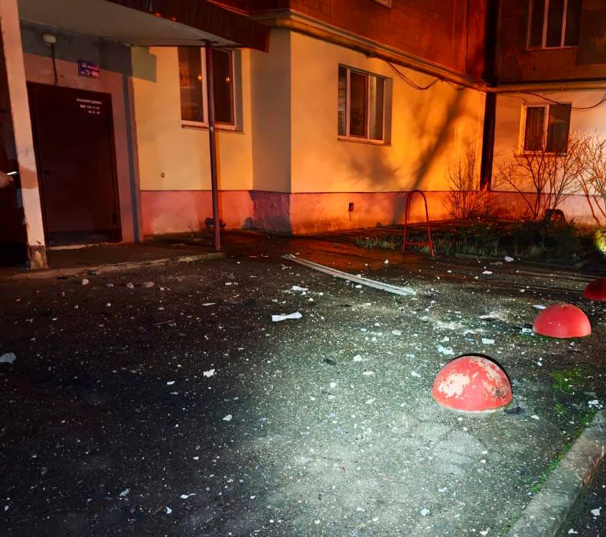 Стаття: Росіяни тричі вдарили по Краматорську дронами: пошкоджені будинки