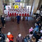 Зображення посту: На вокзалі Кам’янця-Подільського відкрили вивезену з Покровська пам’ятну дошку Миколі Леонтовичу