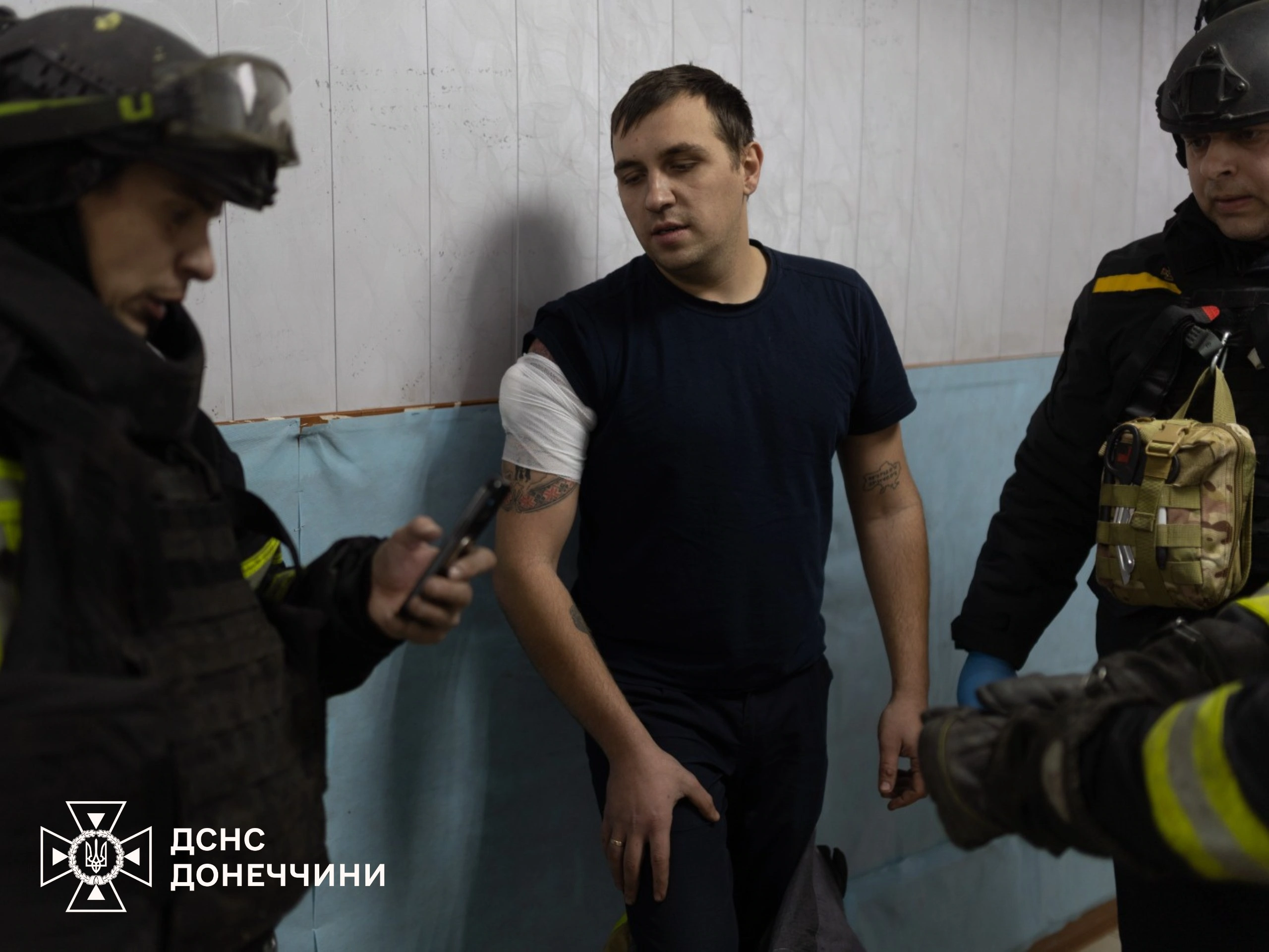 Зображення посту: Російський FPV-дрон поранив чотирьох рятувальників у Дружківці