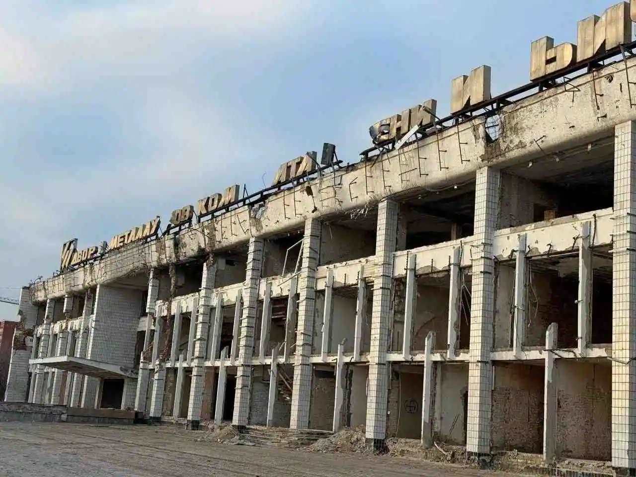 Стаття: «Приховування злочинів»: у Маріуполі окупанти оголосили про ремонт Українського дому