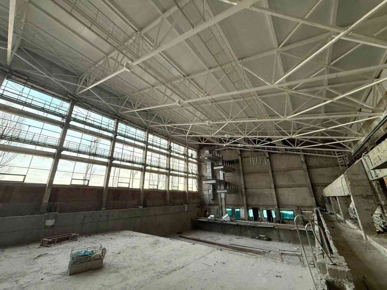 Зображення посту: «Приховування злочинів»: у Маріуполі окупанти оголосили про ремонт Українського дому