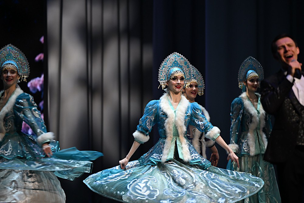 Стаття: Концерт на місці трагедії: окупанти відкрили драмтеатр у Маріуполі