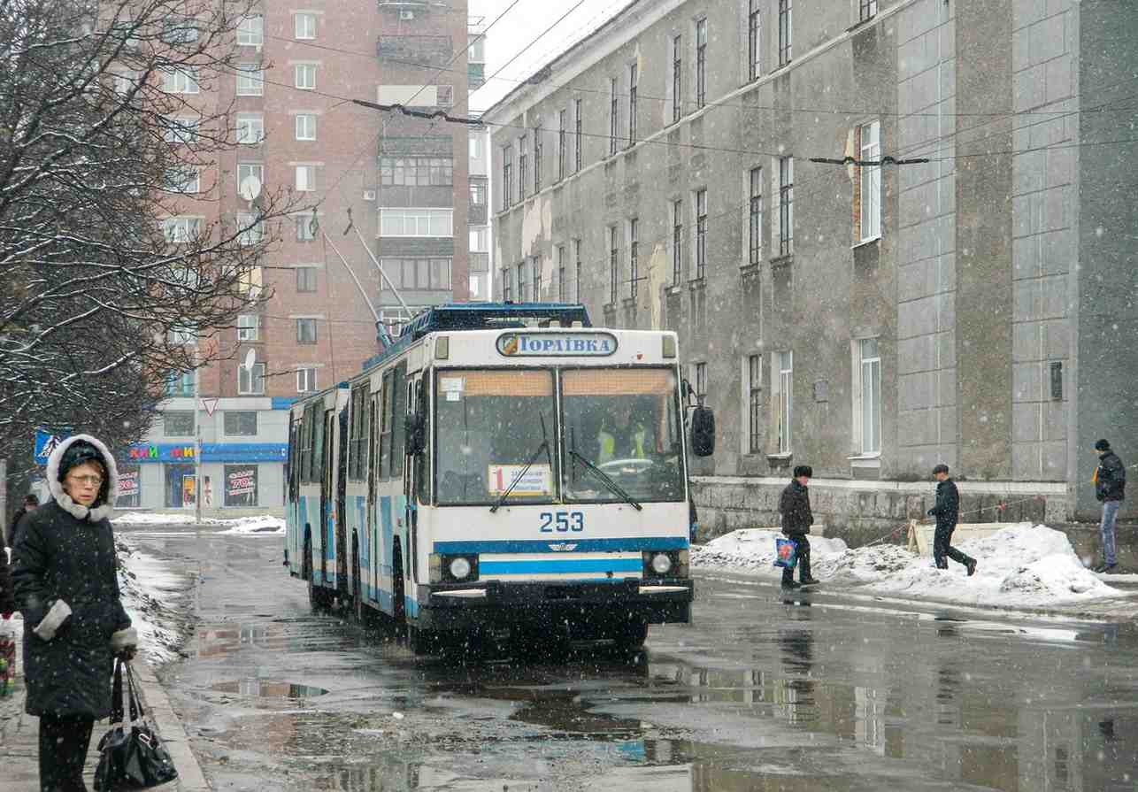 Стаття: В окупованій Горлівці виявляють порожні квартири для подальшого заселення росіян