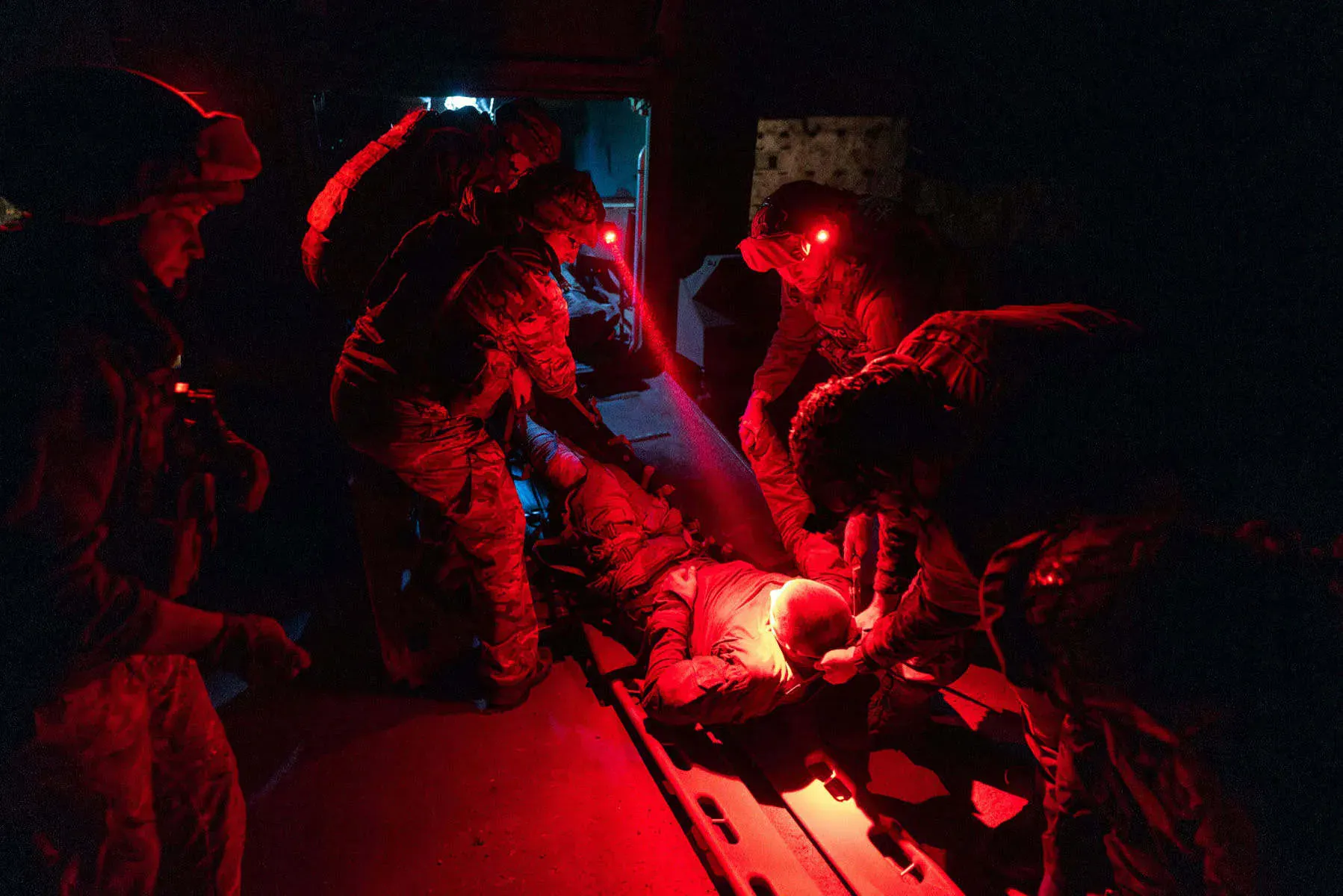 Стаття: Документальний фільм «2000 метрів до Андріївки» номінували на британську премію BAFTA